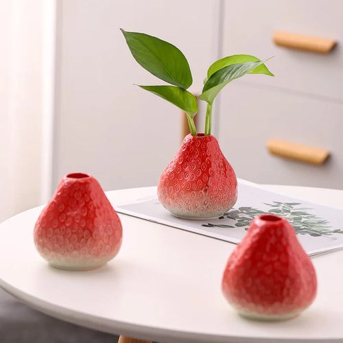 Creative Strawberry Ceramic Hydroponic Vase Desktop Green Dill Vase Cute Home Decoration Ornament
